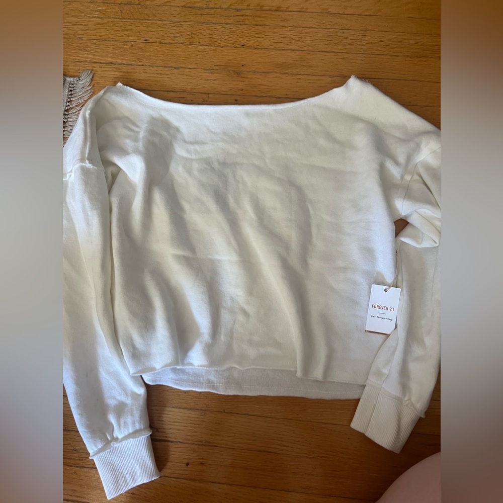 bnwt forever21 contemporary line off shoulder white crewneck